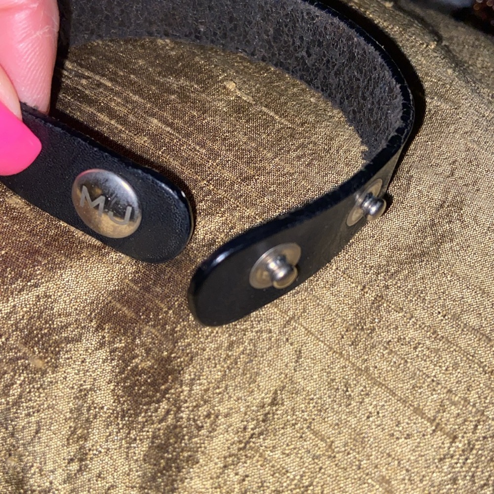 Marc Jacob’s Black Leather Band Bracelet Snap View 3